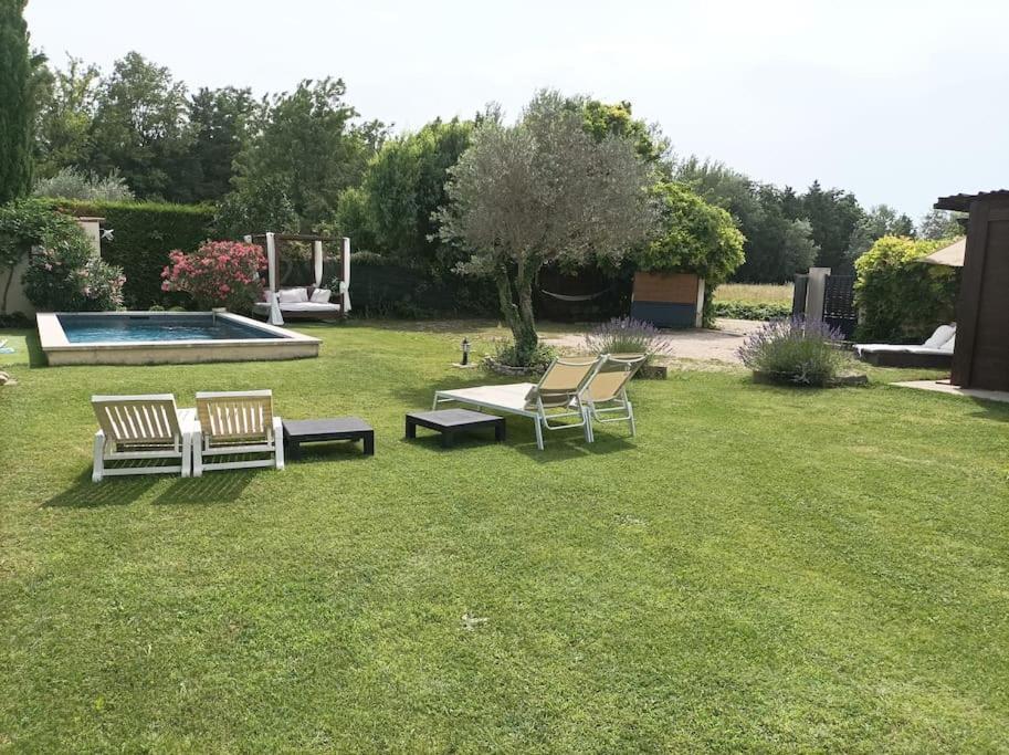 Le Cabanon Tendance Du Luberon Mérindol Екстериор снимка