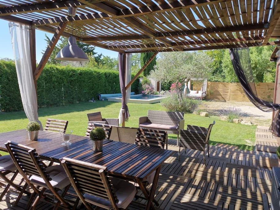 Le Cabanon Tendance Du Luberon Mérindol Екстериор снимка